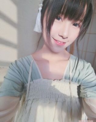 年轻的邻居女教师3